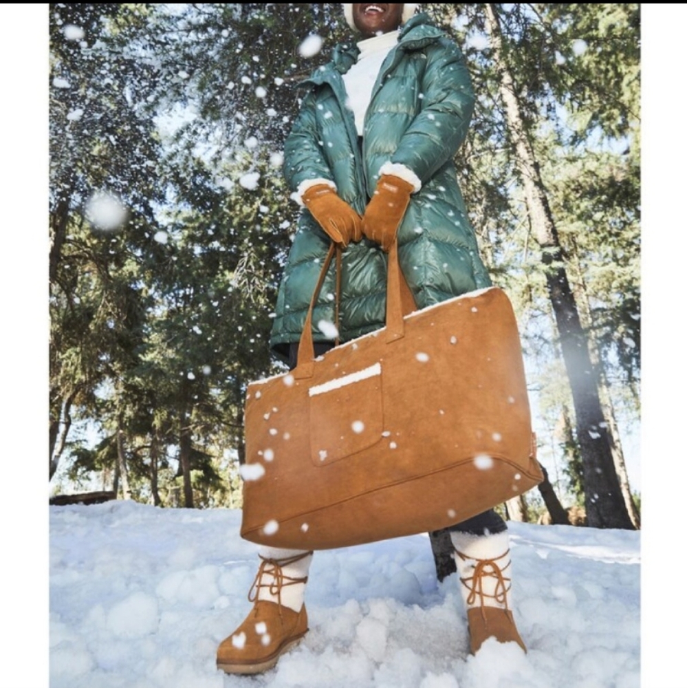 DSW Faux Suede & Sherpa Weekender Bag